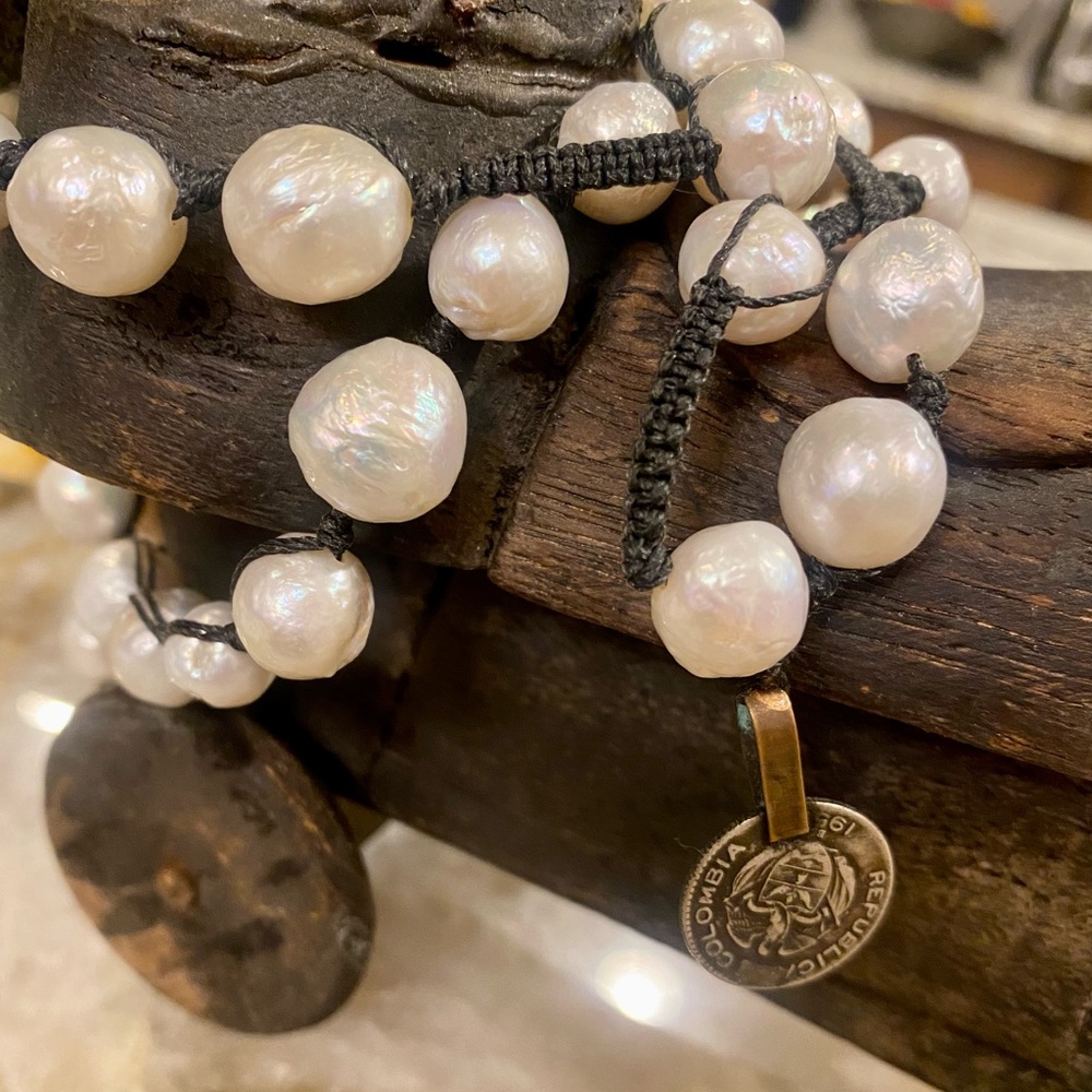 Love Tokens baroque pearl necklace